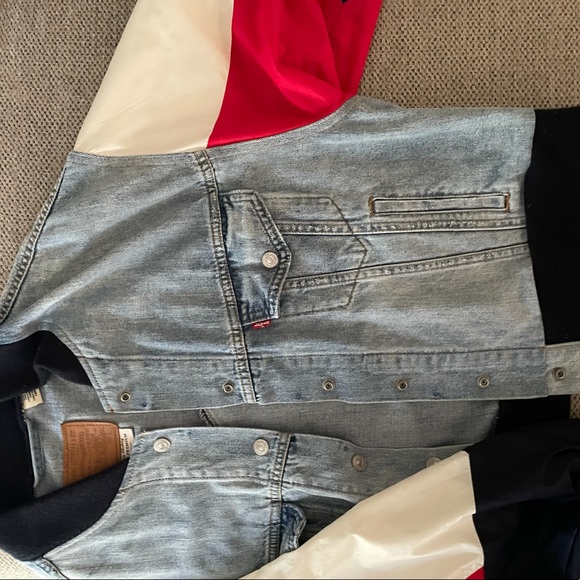 Levi’s Hybrid Denim Jacket - Picture 3 of 7